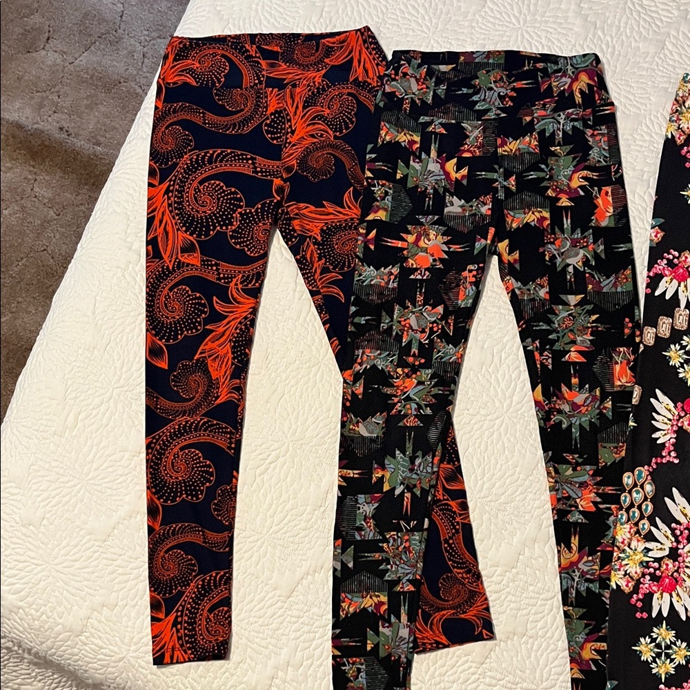 4 Leggings Bundle! (Size Small)